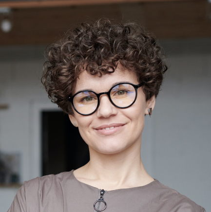 Kathrin F.